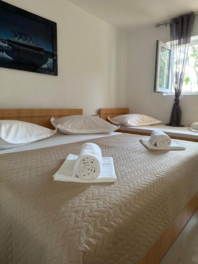 Villa Ruza 30M From The Beach Baška Voda Exteriör bild