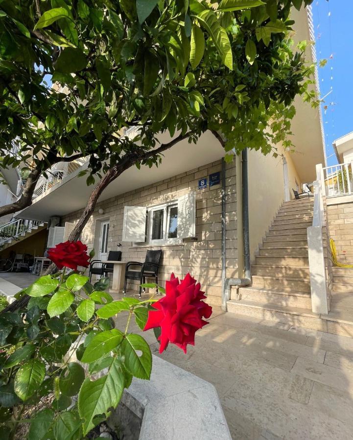 Villa Ruza 30M From The Beach Baška Voda Exteriör bild